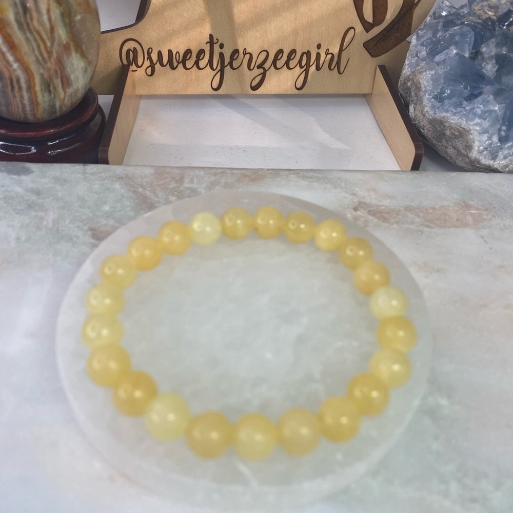 Yellow Jade Butter Quartz Stone of Uplifting Joy Gemstone Stretch Bracelet 8mm